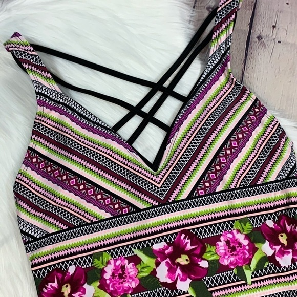 NWOT Mossimo Strappy Floral One Piece Swim - Picture 3 of 11